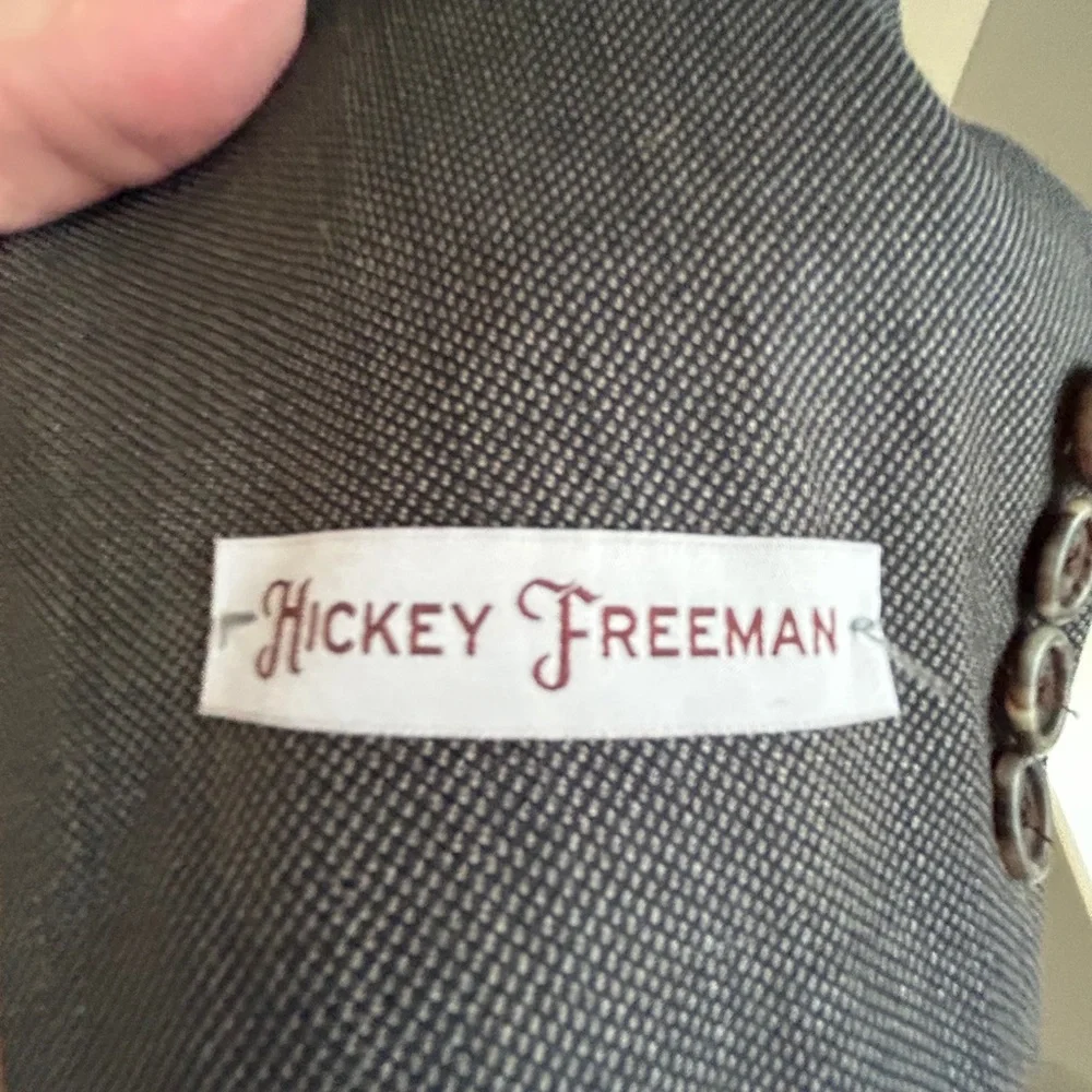 Hickey Freeman Worsted Wool Suit - Picture 3 of 9
